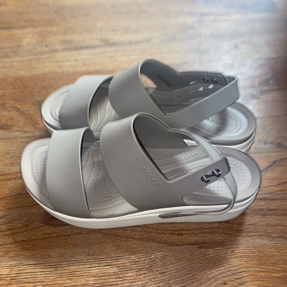 Crocs wedge sandal